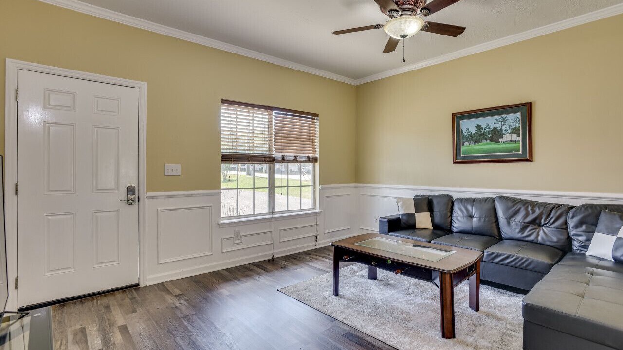 Photo of Livingroom in National Hills