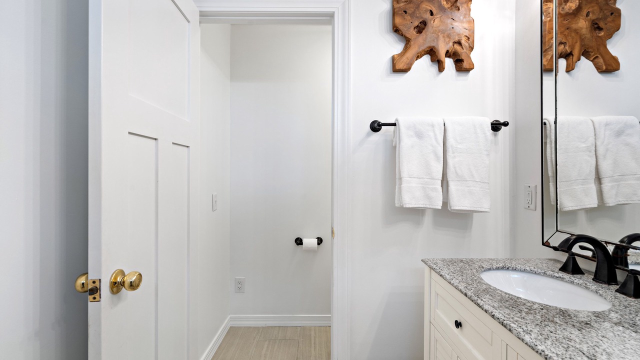Photo of Bathroom in Beaufort
