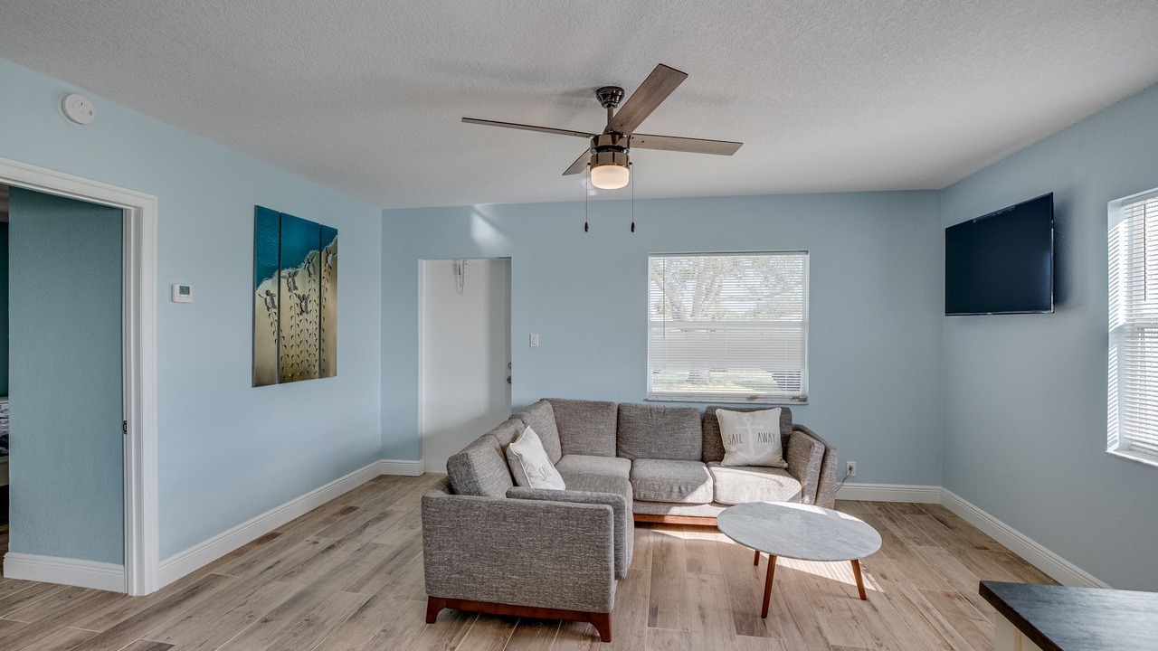 Photo of Livingroom in Micco