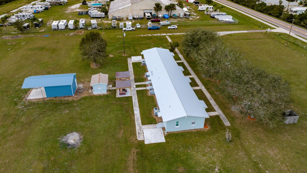 Photo of Outdoor in Barefoot Bay