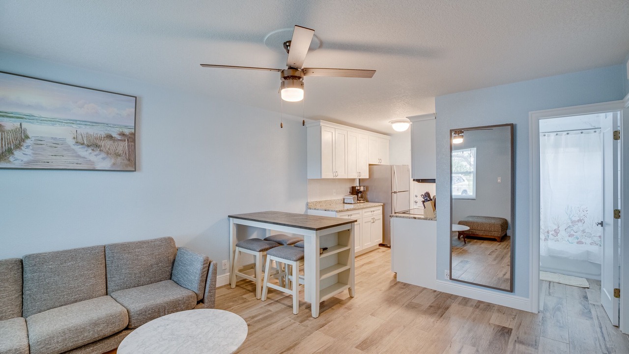 Photo of Livingroom in Micco
