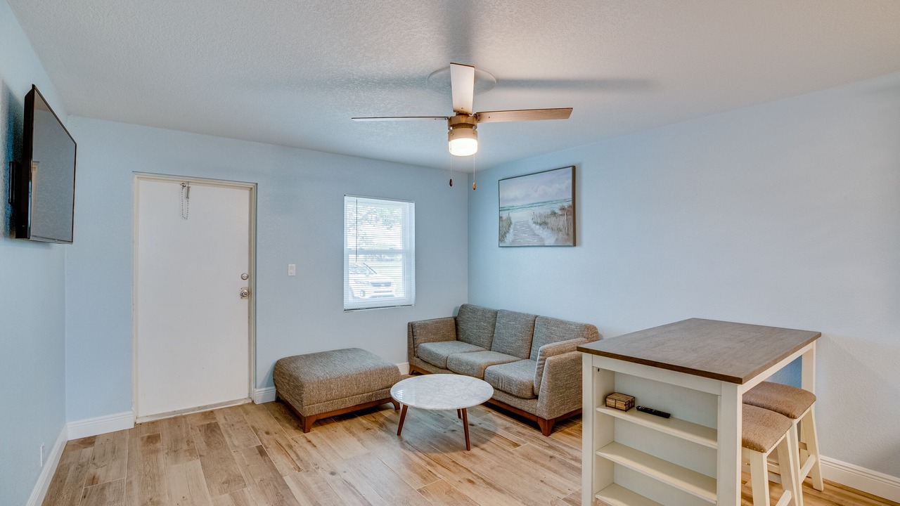 Photo of Livingroom in Micco