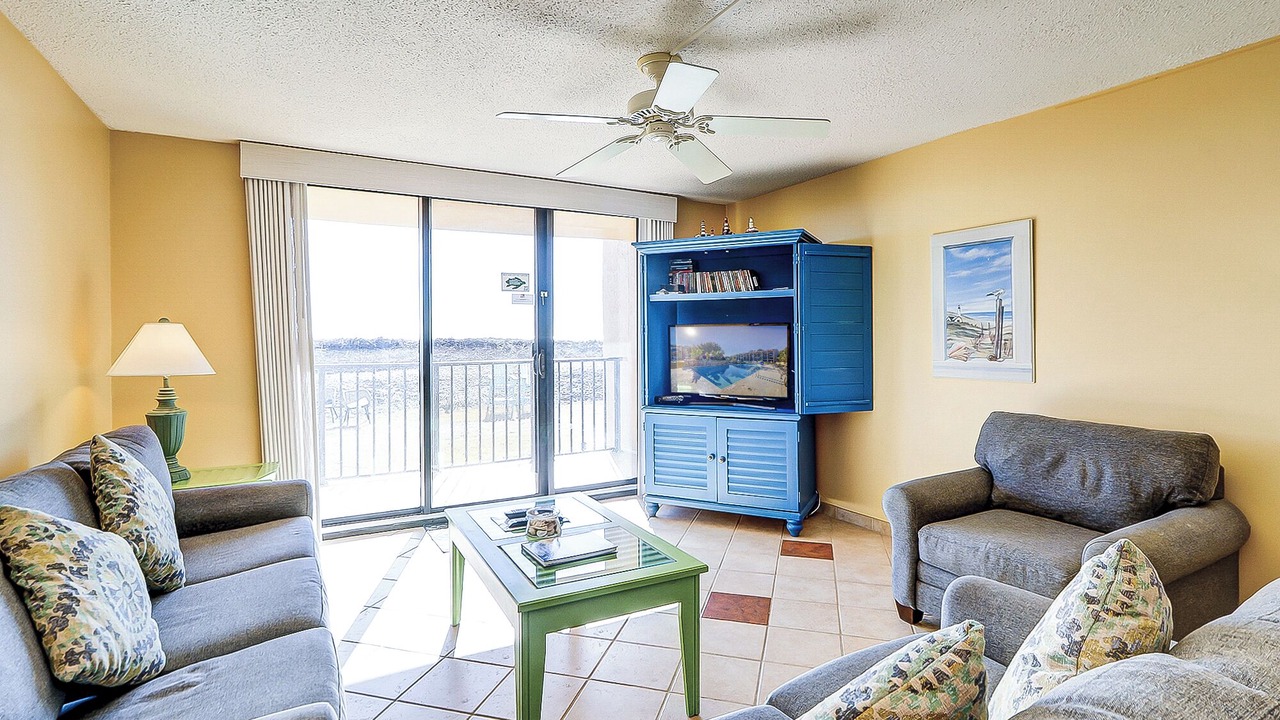Photo of Livingroom in Folly Field