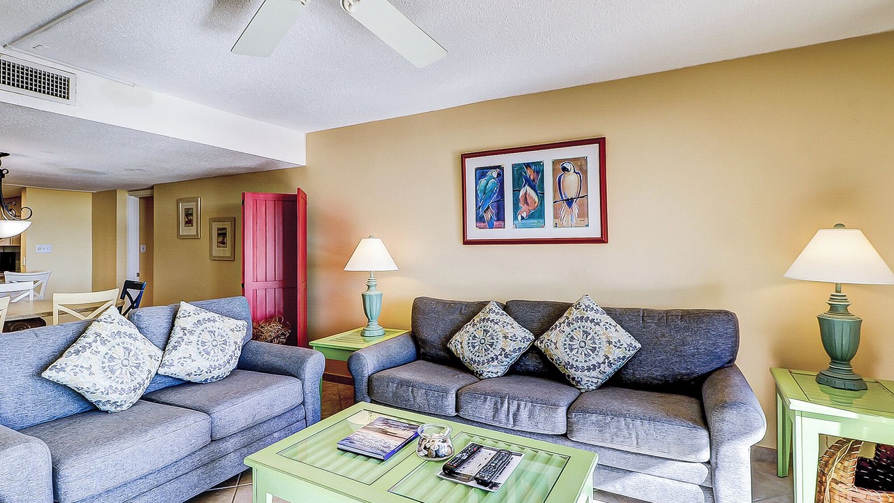 Photo of Livingroom in Folly Field