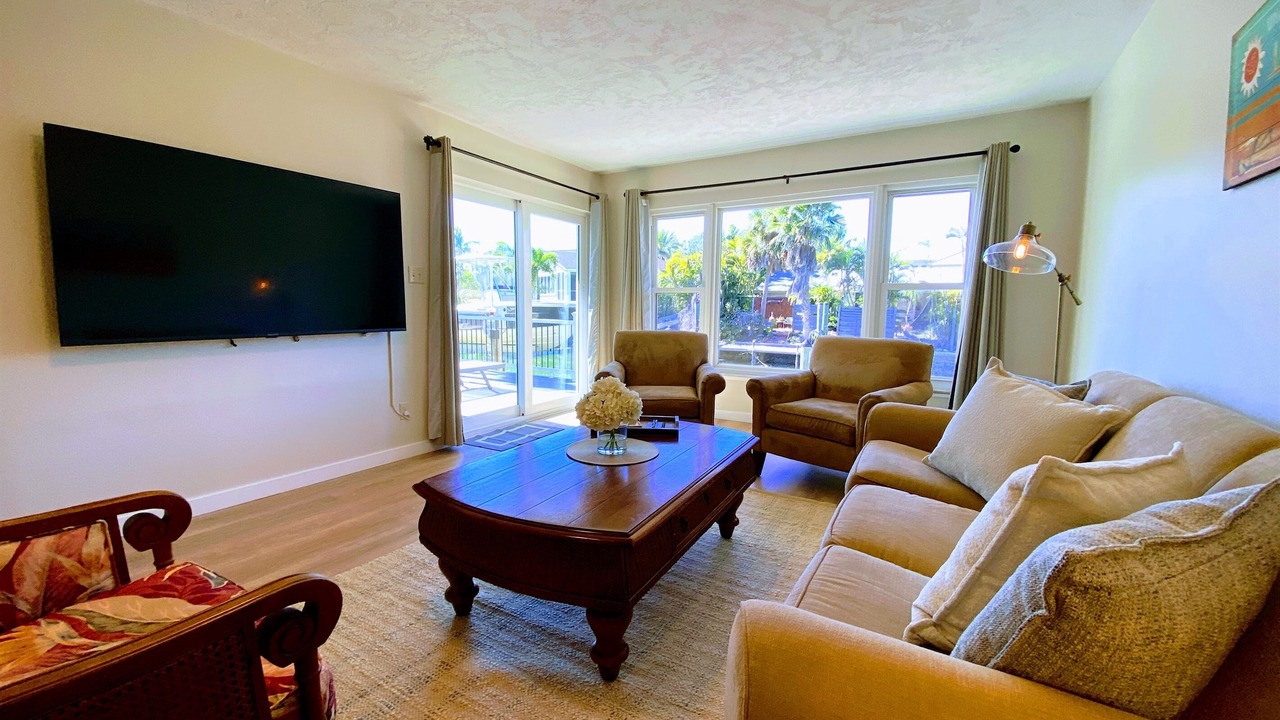 Photo of Livingroom in Whitney Beach