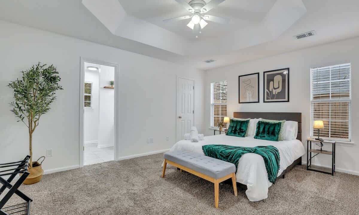 Photo of Bedroom in Richmond Hill