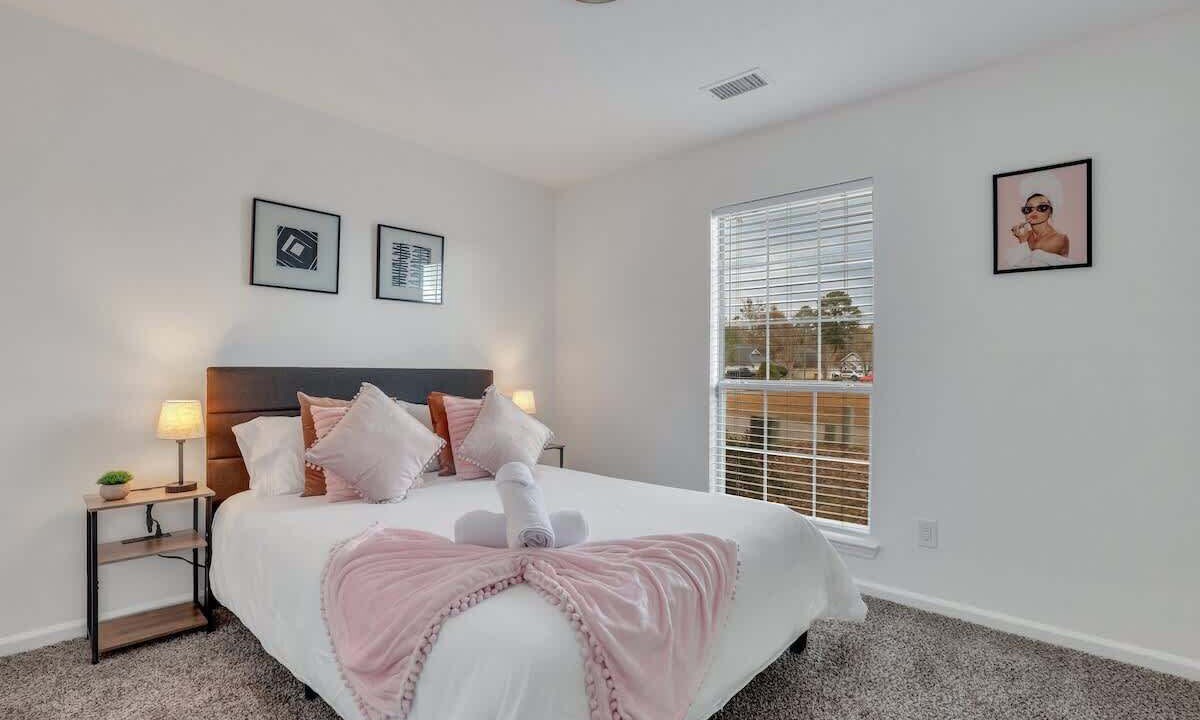 Photo of Bedroom in Richmond Hill