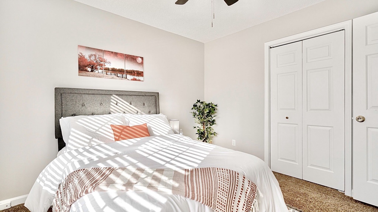 Photo of Bedroom in Huntcliff