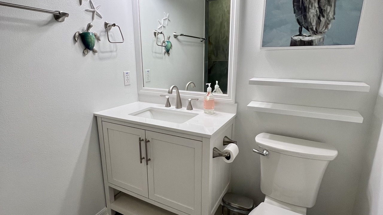 Photo of Bathroom in New Melbourne Beach