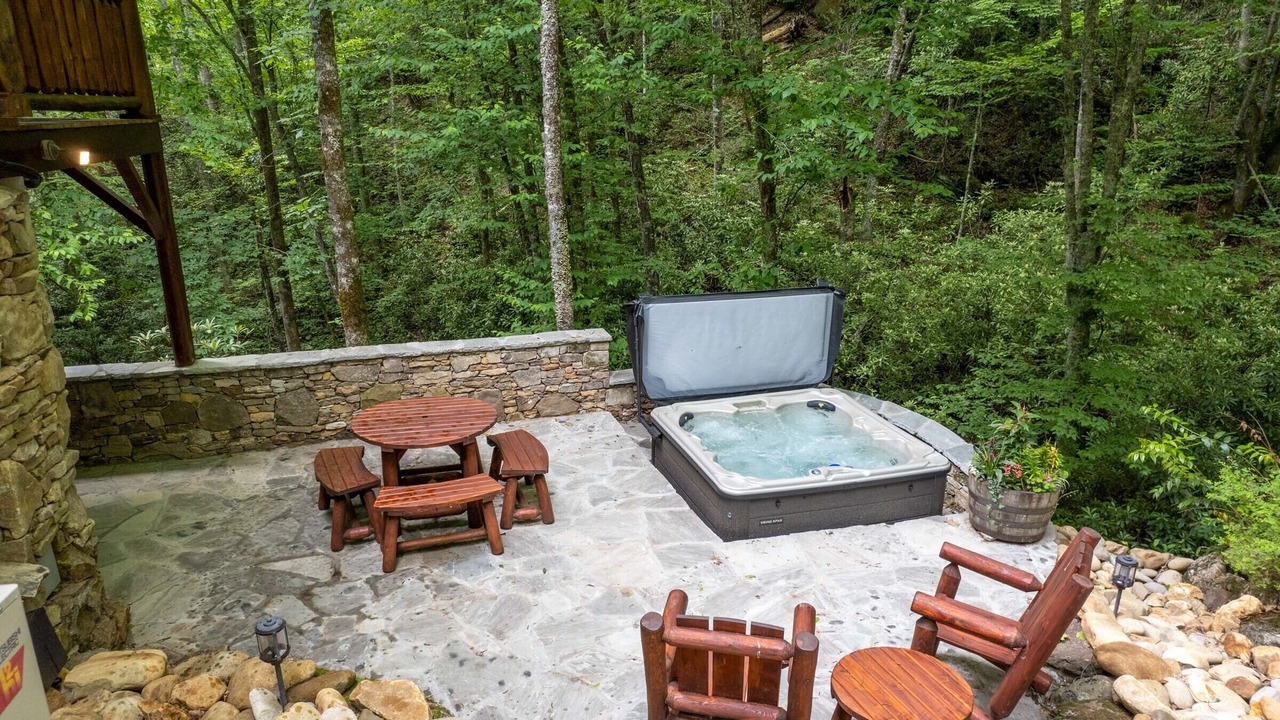 Photo of Patio Balcony in Tuckasegee