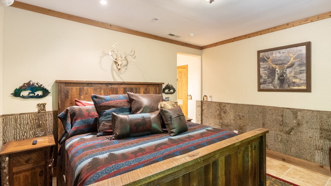 Photo of Bedroom in Tuckasegee