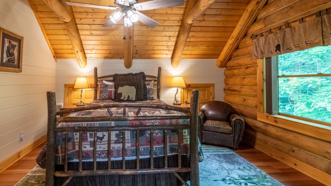 Photo of Bedroom in Tuckasegee