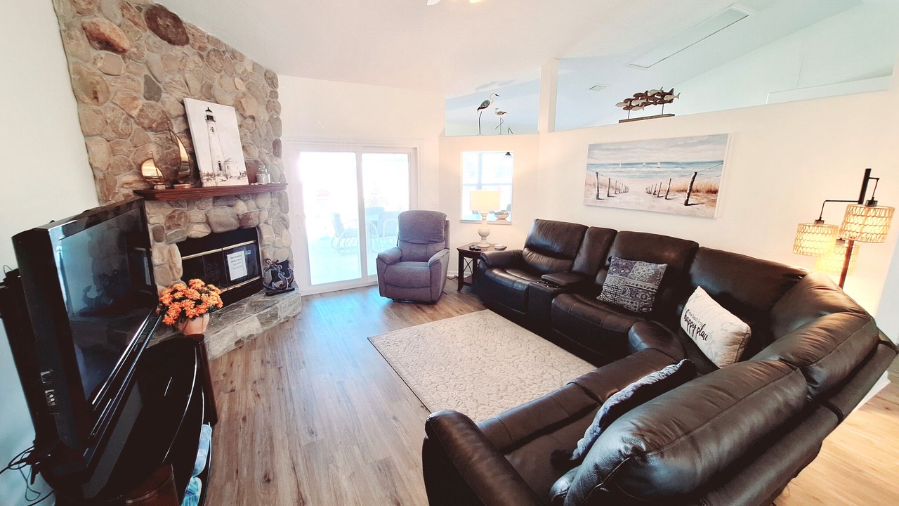 Photo of Livingroom in Sebastian Highlands