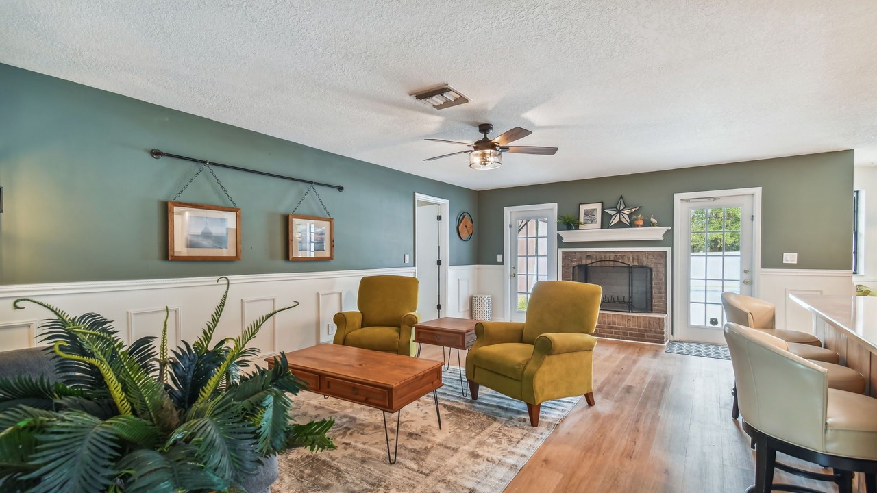 Photo of Livingroom in Brandon