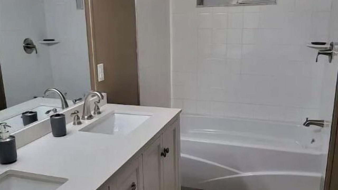 Photo of Bathroom in Lakeland