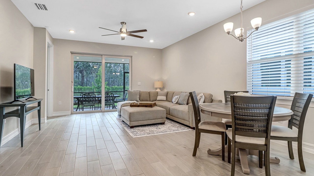Photo of Livingroom in Naples
