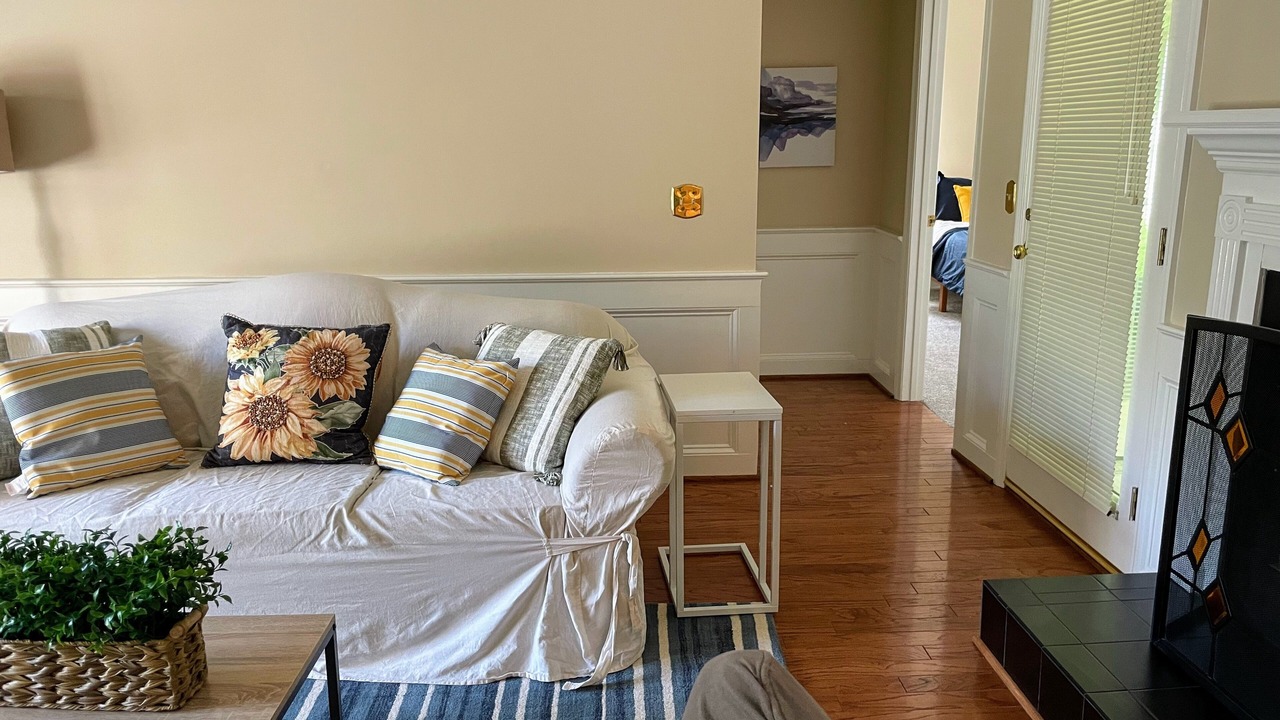 Photo of Livingroom in Harbison