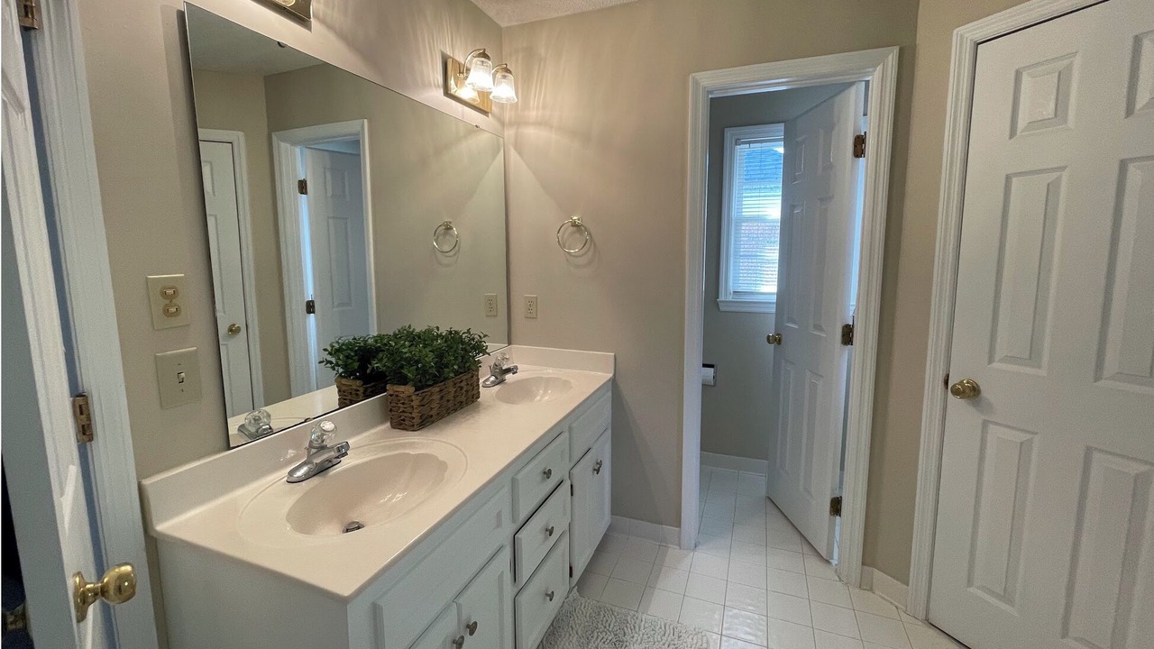 Photo of Bathroom in Harbison