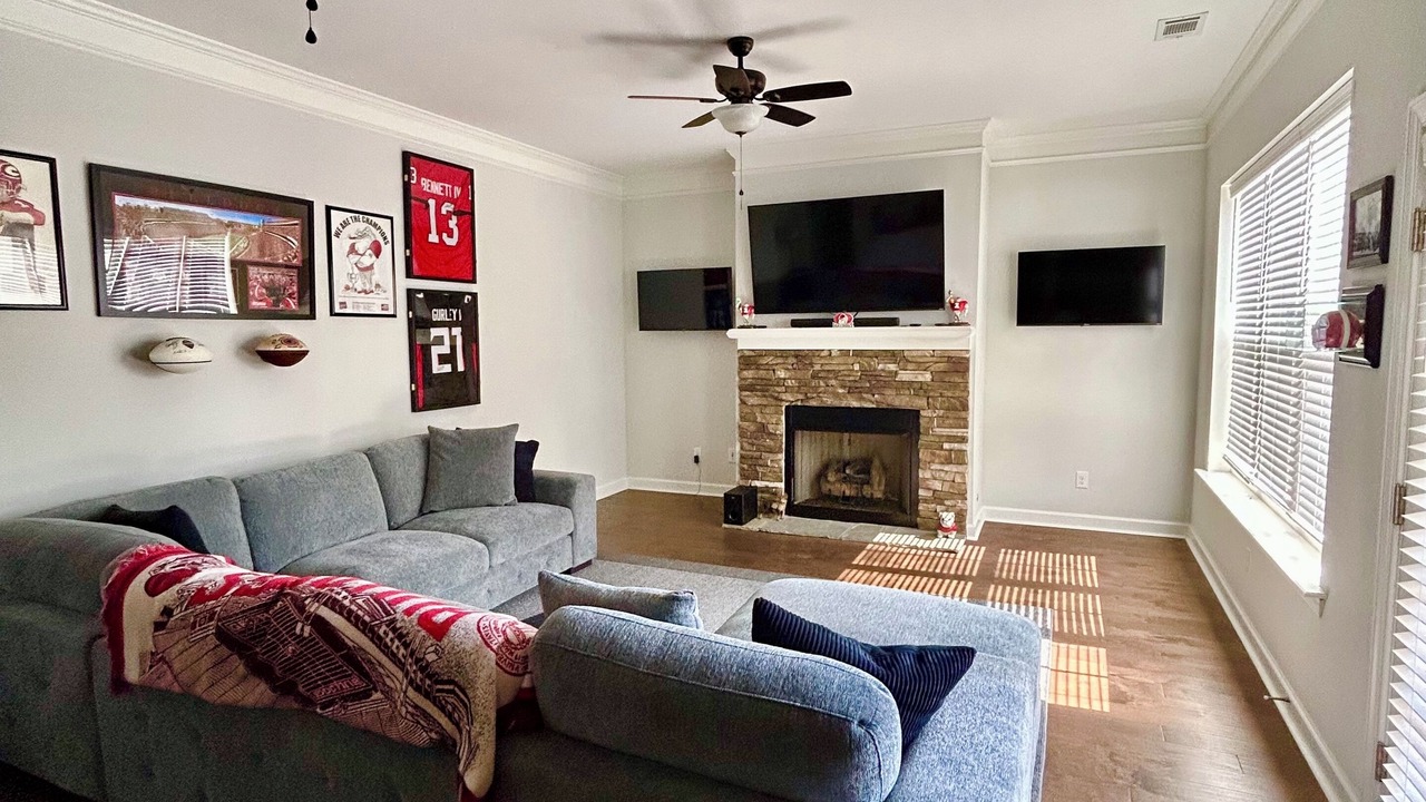 Photo of Livingroom in Evans