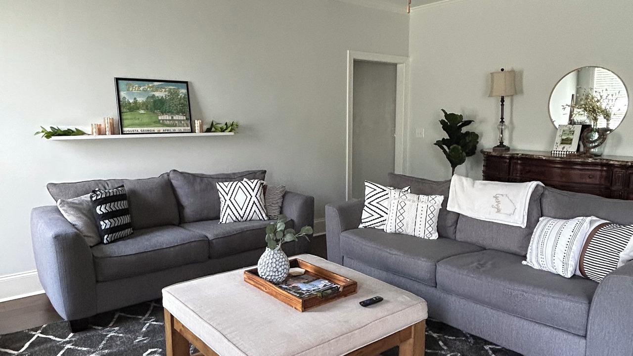 Photo of Livingroom in Evans