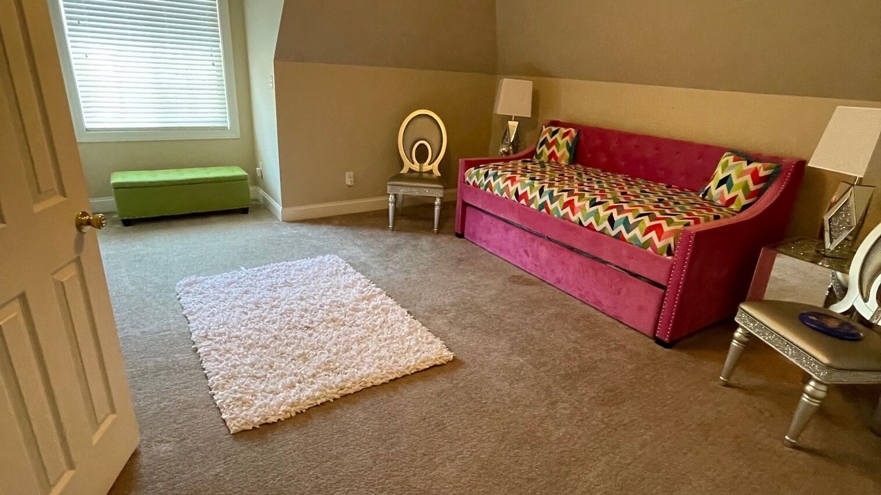 Photo of Livingroom in Hopkins