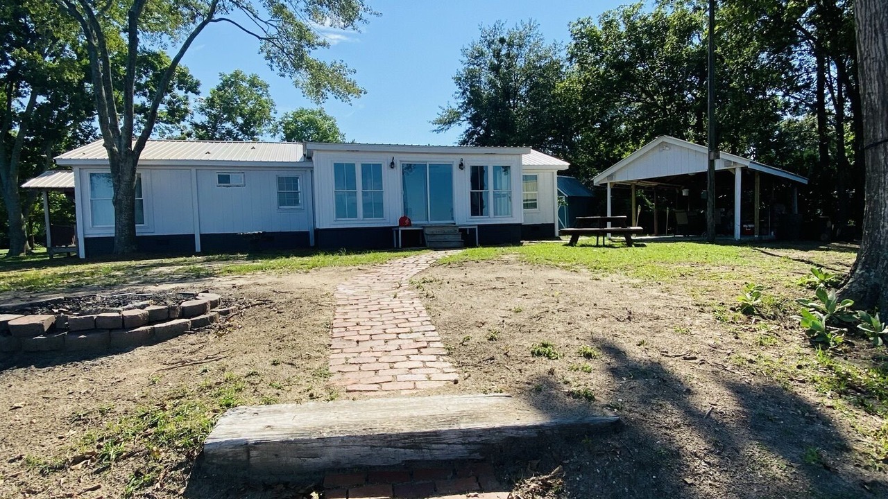 Photo of Outdoor in Calhoun County