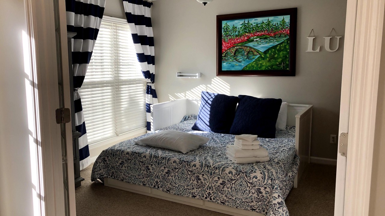 Photo of Bedroom in Grovetown