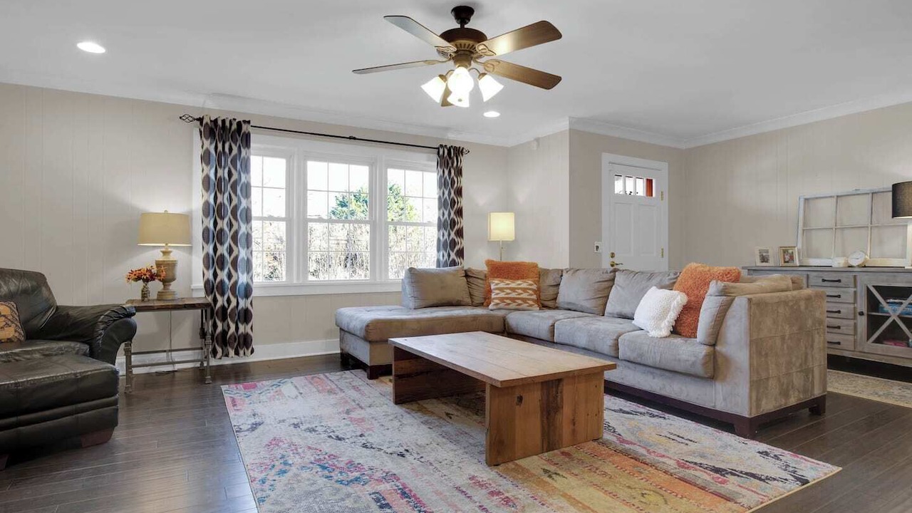 Photo of Livingroom in Clemson