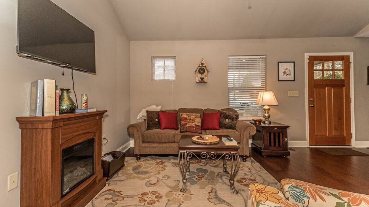 Photo of Livingroom in Boiling Springs