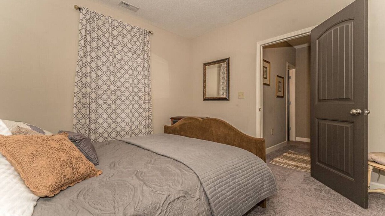 Photo of Bedroom in Boiling Springs
