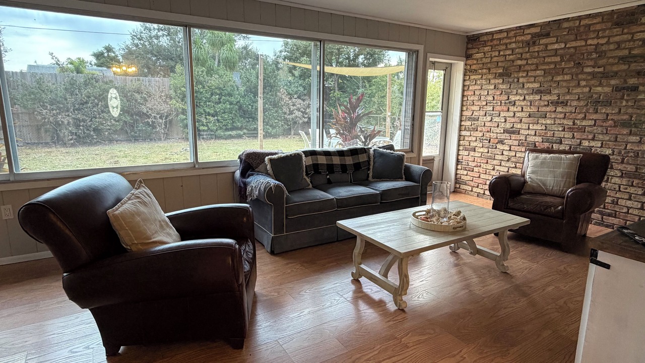 Photo of Livingroom in South Gate Ridge