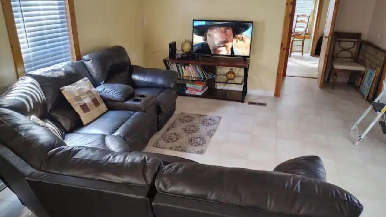 Photo of Livingroom in Eden