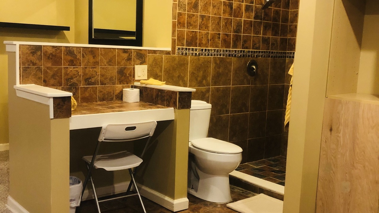 Photo of Bathroom in Hinesville