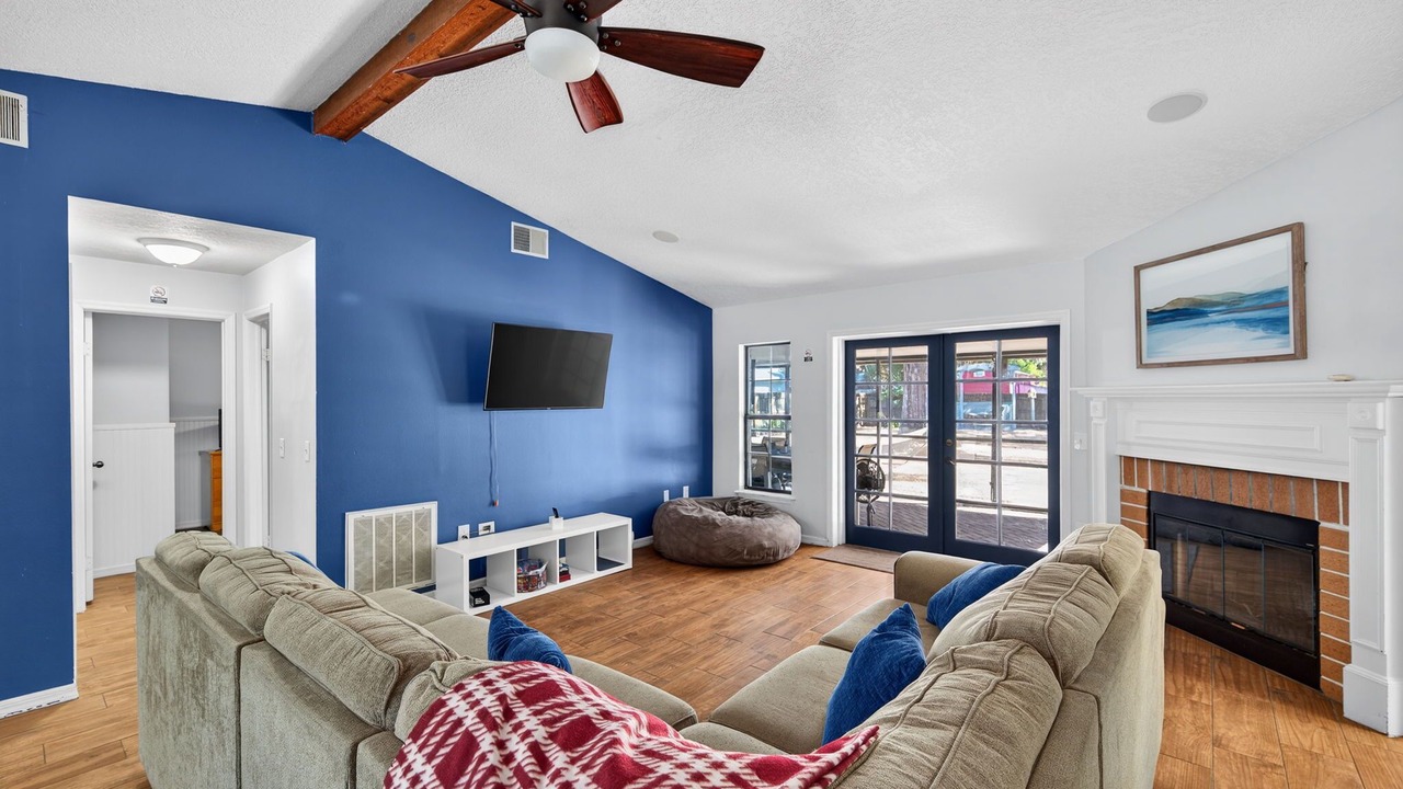 Photo of Livingroom in Valrico