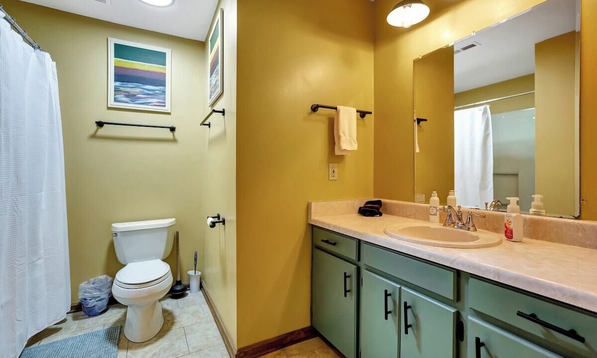 Photo of Bathroom in Six Mile