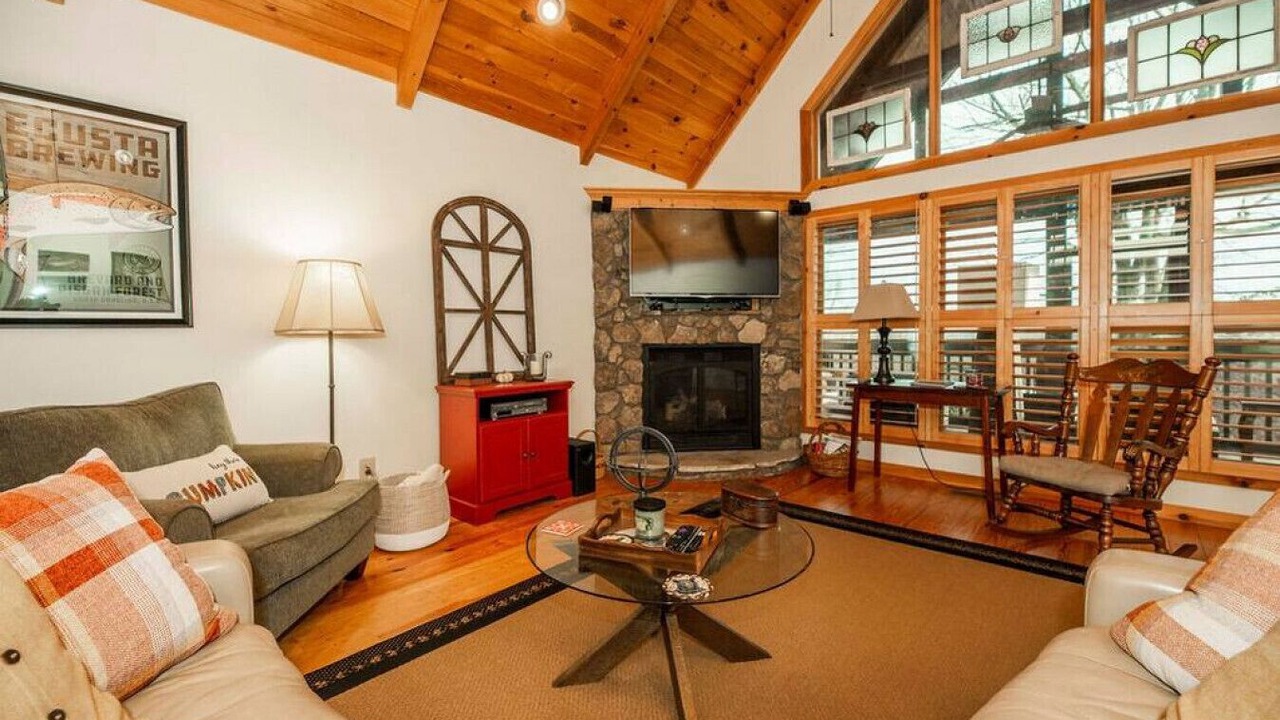 Photo of Livingroom in Rosman