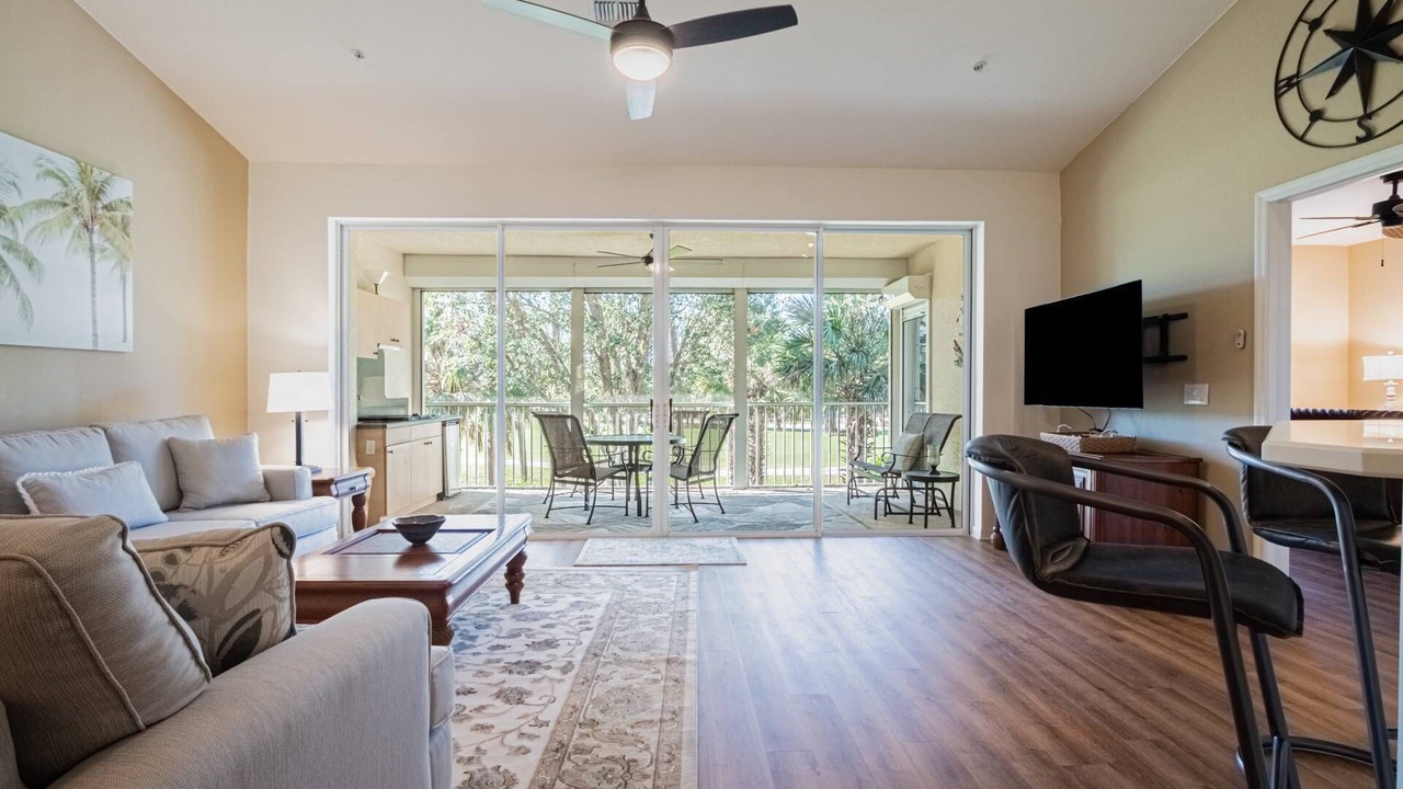 Photo of Livingroom in Flamingo Fairways