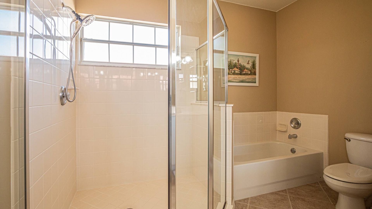 Photo of Bathroom in Flamingo Fairways