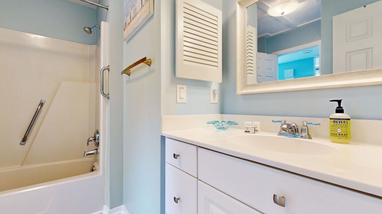 Photo of Bathroom in Ocean Ridge