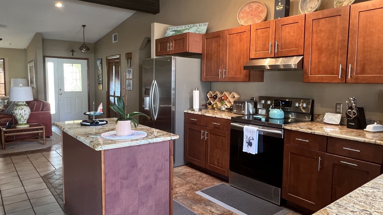 Photo of Kitchen in Sunnyland Beach