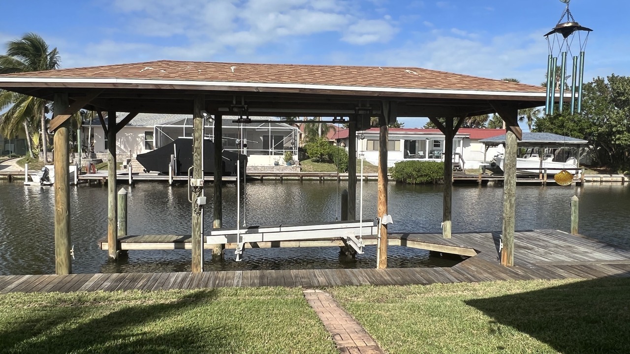 Photo of Outdoor in Sunnyland Beach