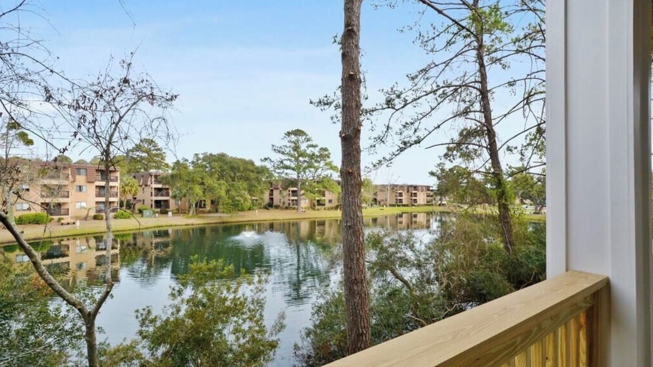 Photo of Patio Balcony in Folly Field