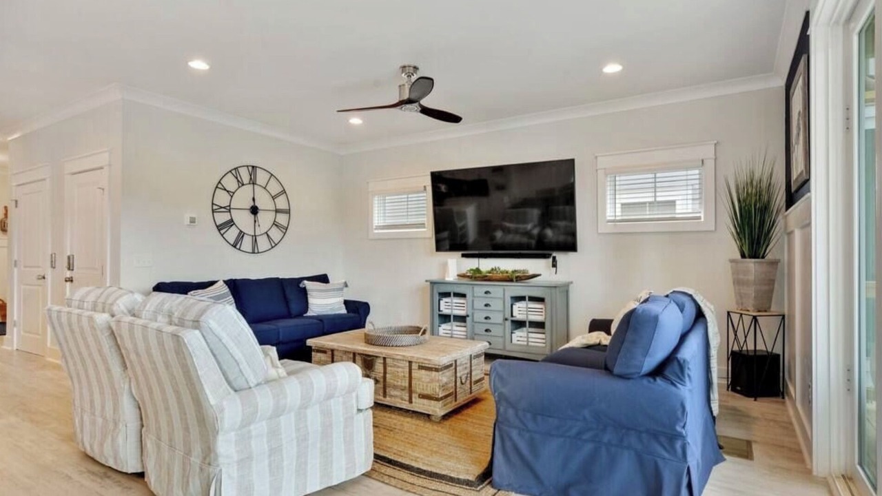 Photo of Bedroom in Folly Field