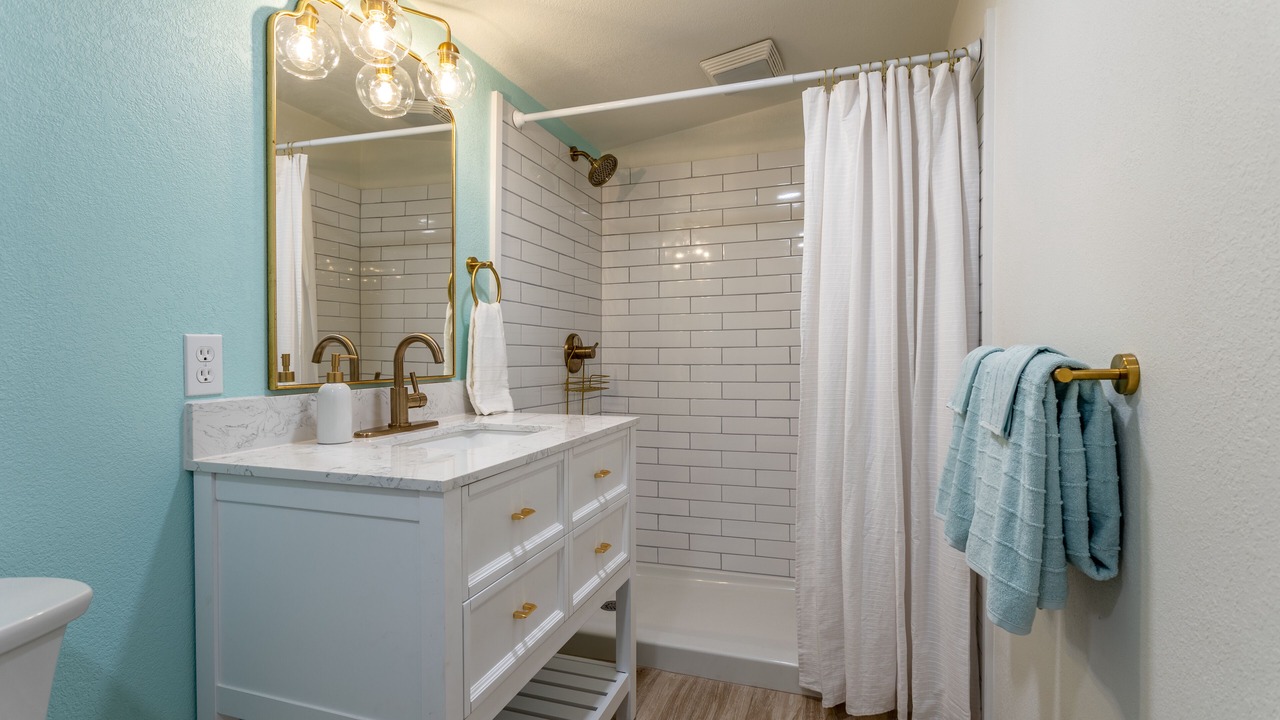 Photo of Bathroom in Lake Hamilton