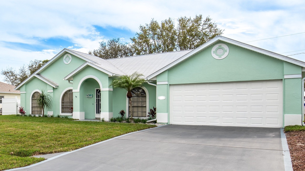 Photo of Outdoor in Sebastian Highlands