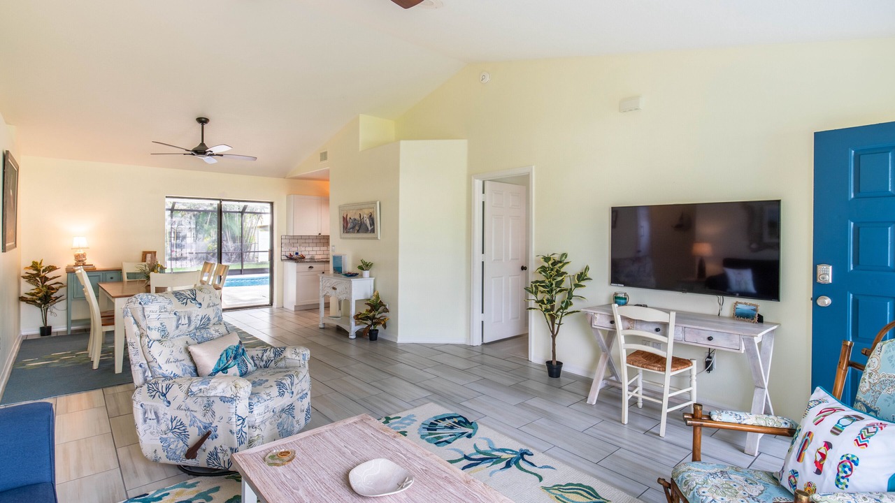 Photo of Livingroom in Sebastian Highlands