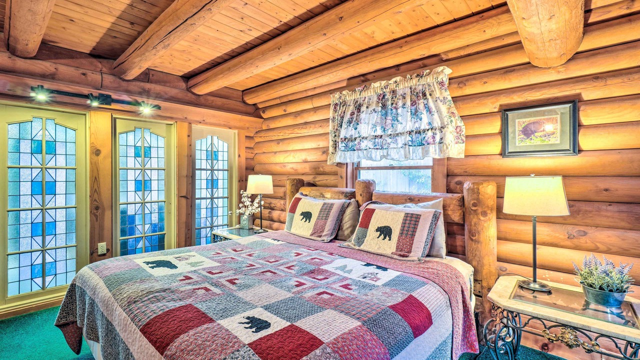 Photo of Bedroom in Gatlinburg