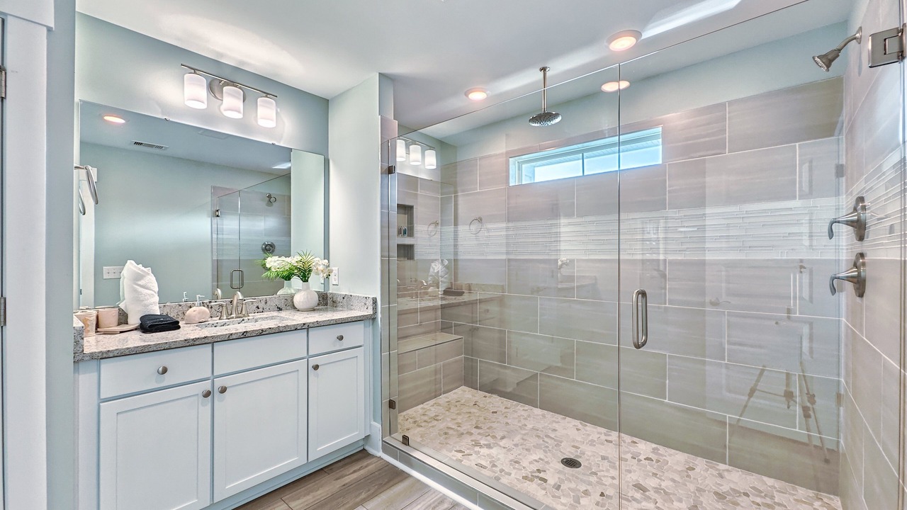 Photo of Bathroom in Folly Field