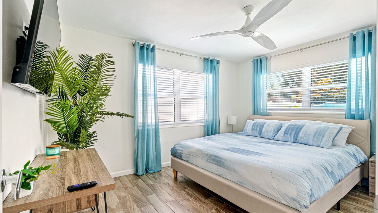 Photo of Bedroom in Tropic Palms