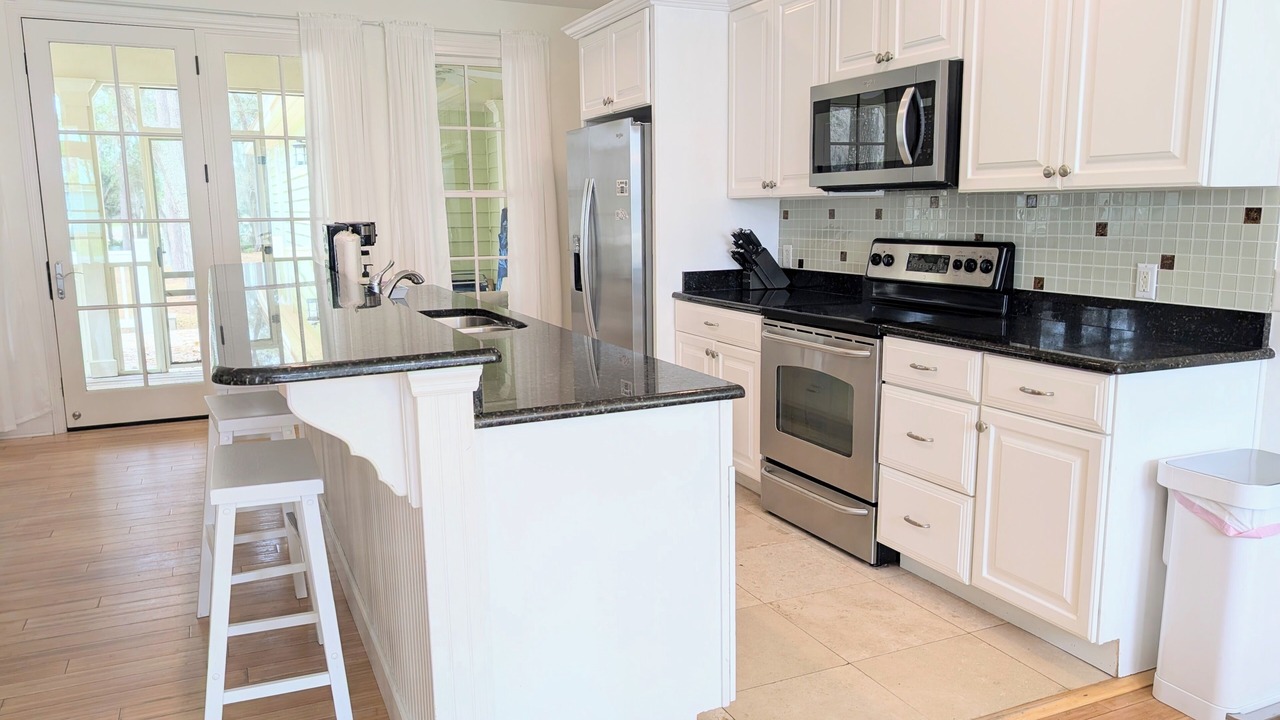 Photo of Kitchen in Melrose on the Beach